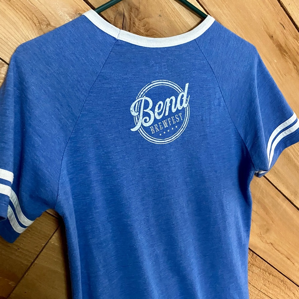 Vintage Blue V-neck Ringer T-shirt Small - Picture 9 of 11